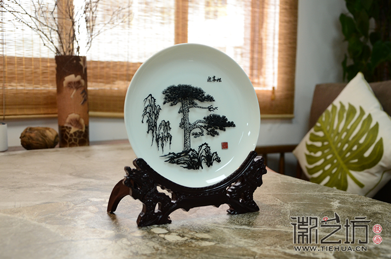 芜湖人的送礼佳品 徽艺坊铁画白瓷盘系列